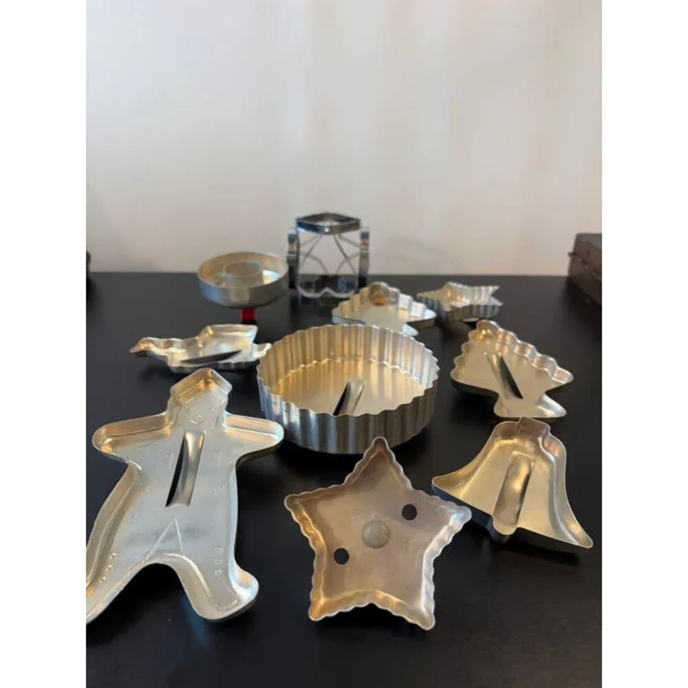 Vintage Aluminum Cookie Cutter Lot Gingerbread Man Star Bell Holly Reindeer